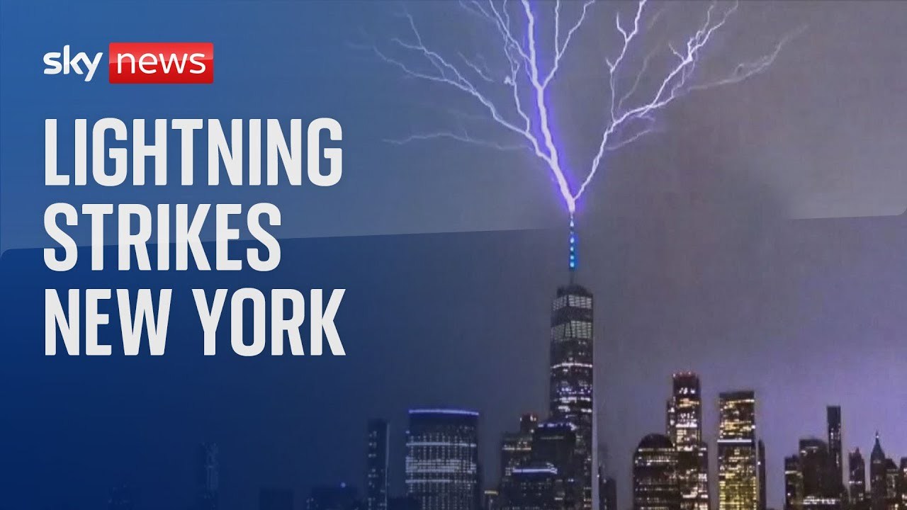 [VIDEO] Watch Lightning Strike One World Trade Center During a Recent