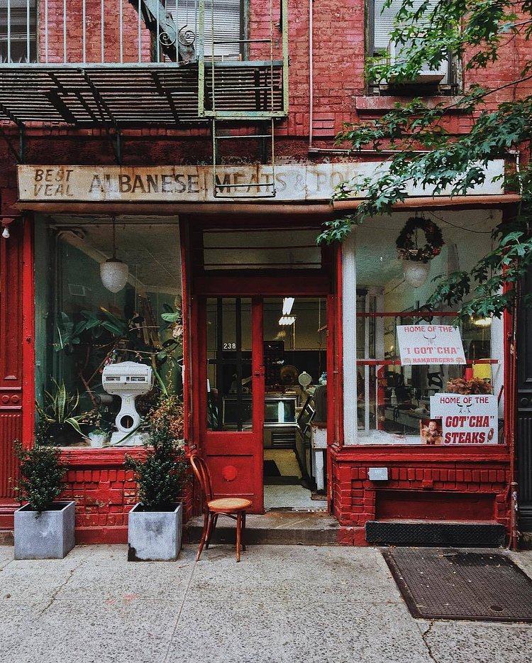 Loved this facade even before I got into Instagram. .
.
.
.
.
.
#littlestoriesofmylife #iamatraveler #thisismycommunity #passionpassport #theprettycities #mytinyatlas #vsco #vscocam #guardiantravelsnaps #momentslikethese #huffpostgram #pursuepretty #facadelovers #livelittlethings #theweekoninstagram #tlpicks #liveauthentic #cntraveler #momentsofmine #verilymoment #searchwandercollect #timeoutnewyork #streetleaks #thatsdarling #prettycitynewyork #postitfortheaesthetic #thehappynow #emptyplaces #what_i_saw_in_nyc #newyork_Instagram