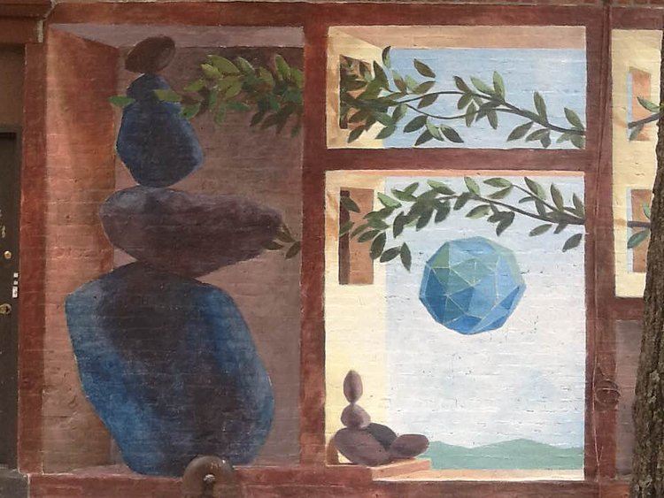 A close up of 1043 Manhattan