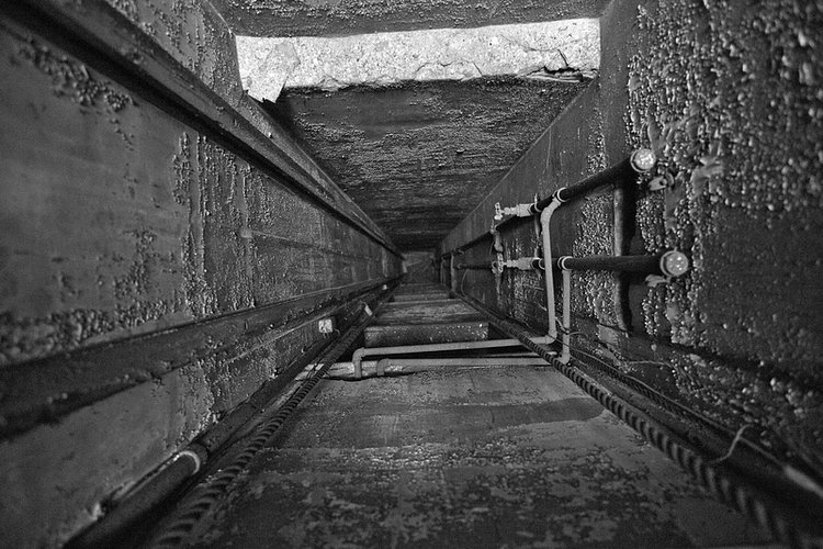 Death chute, looking down.