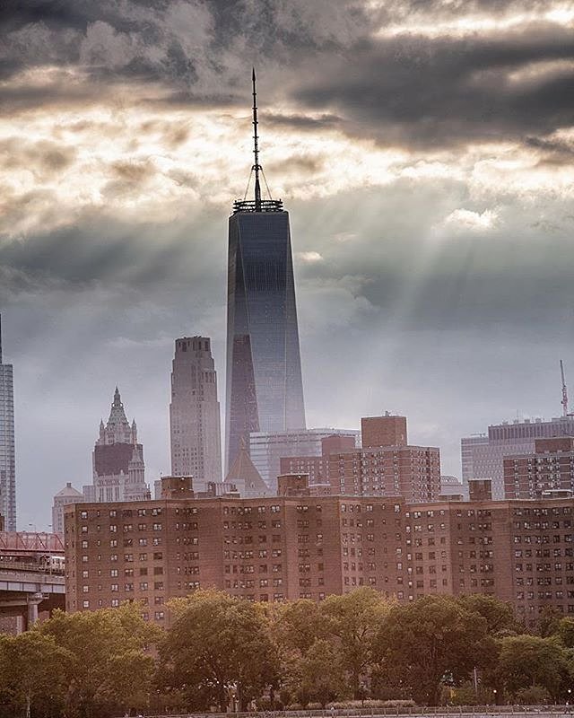 New York, New York. Photo via @fallinginlovewithnyc #viewingnyc #newyorkcity #newyork