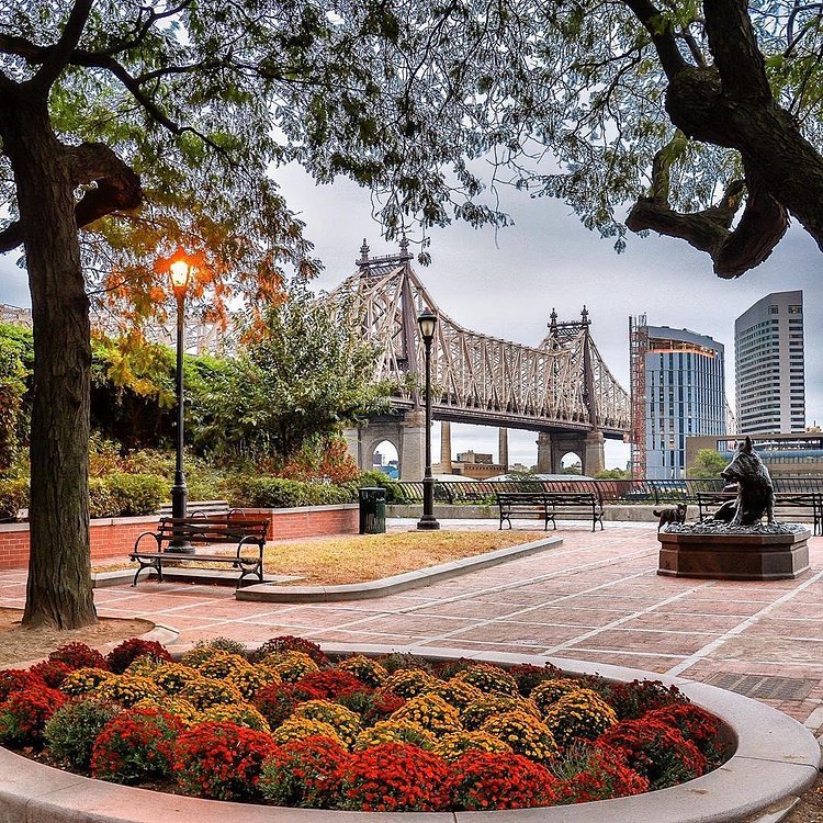 Sutton Place Park, Manhattan.