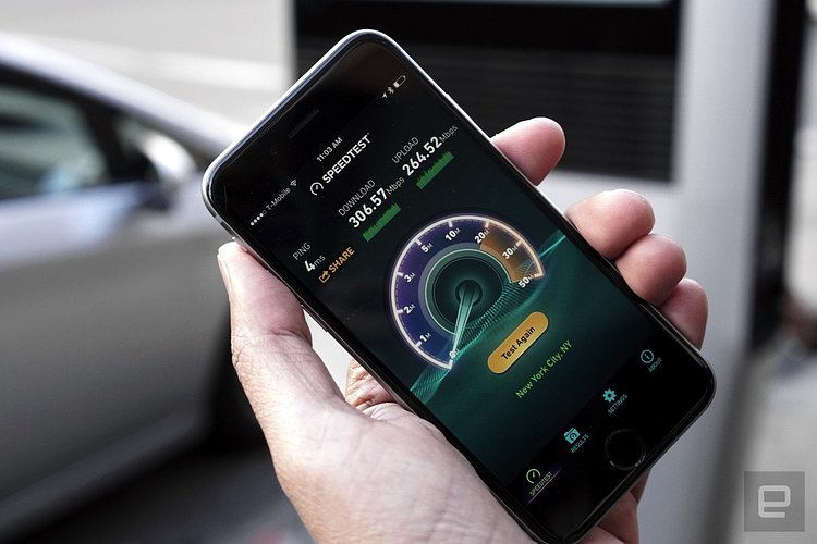 LinkNYC's free gigabit WiFi is here, and it is glorious