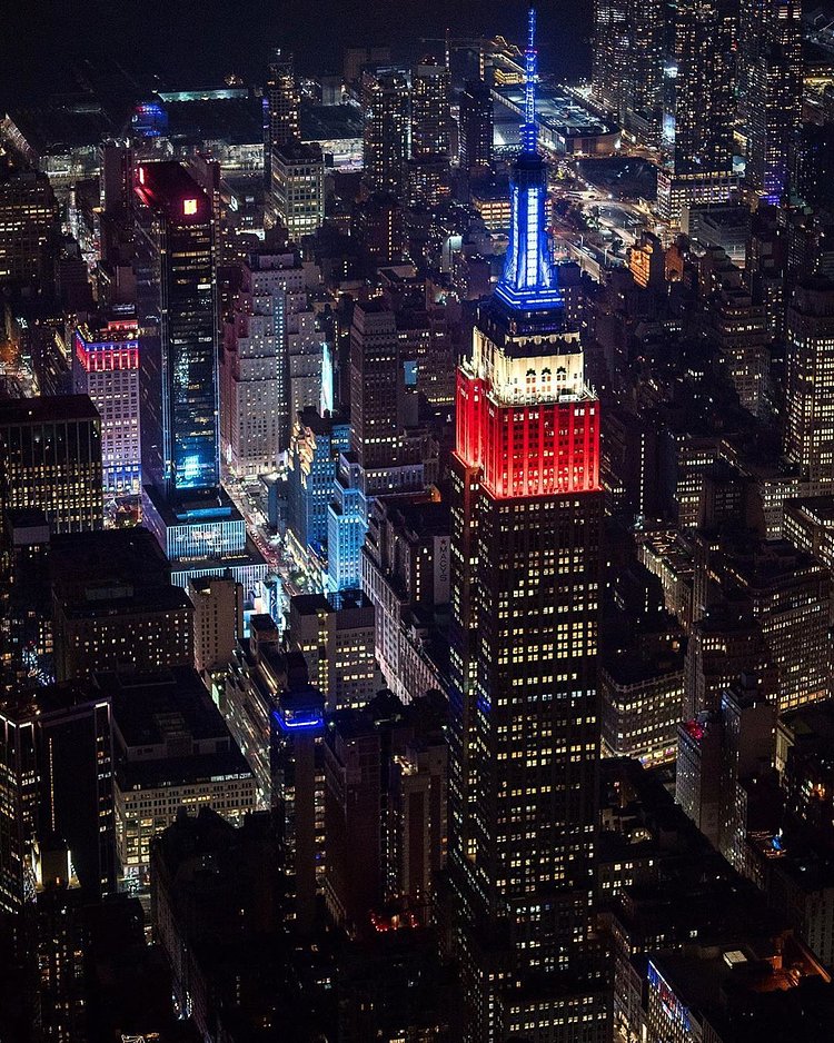 Empire State Building and 34th Street, Midtown, Manhattan