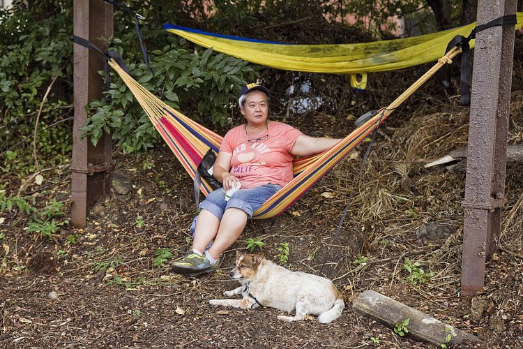 r_140907146_smilin_a