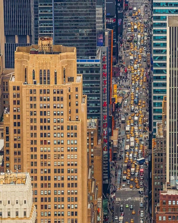 New York, New York. Photo via @geosteinmetz #viewingnyc #nyc #newyork #newyorkcity