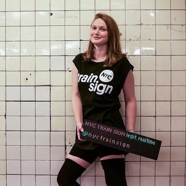 @daradenney for @nyctrainsign.
📸: @loloholder 
#legitrealtime #bushwick #nyc