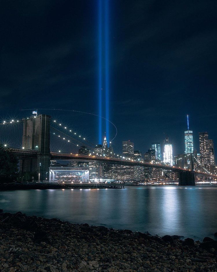 Lower Manhattan from Pebble Beach, DUMBO, Brooklyn