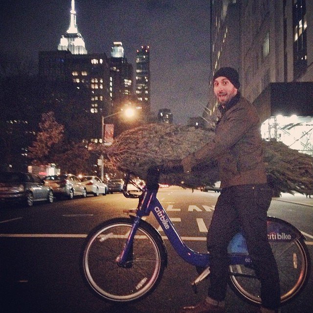 I really "spruced" up my #citibike (at Madison Square Park)