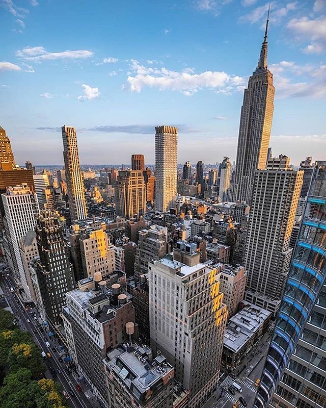 New York, New York. Photo via @lightsensitivity #viewingnyc #newyorkcity #newyork
