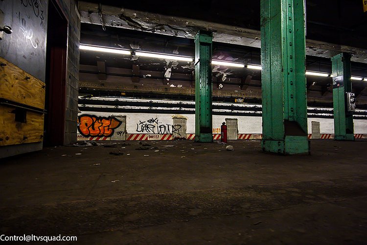 The abandoned Canal Street J/M/Z platform