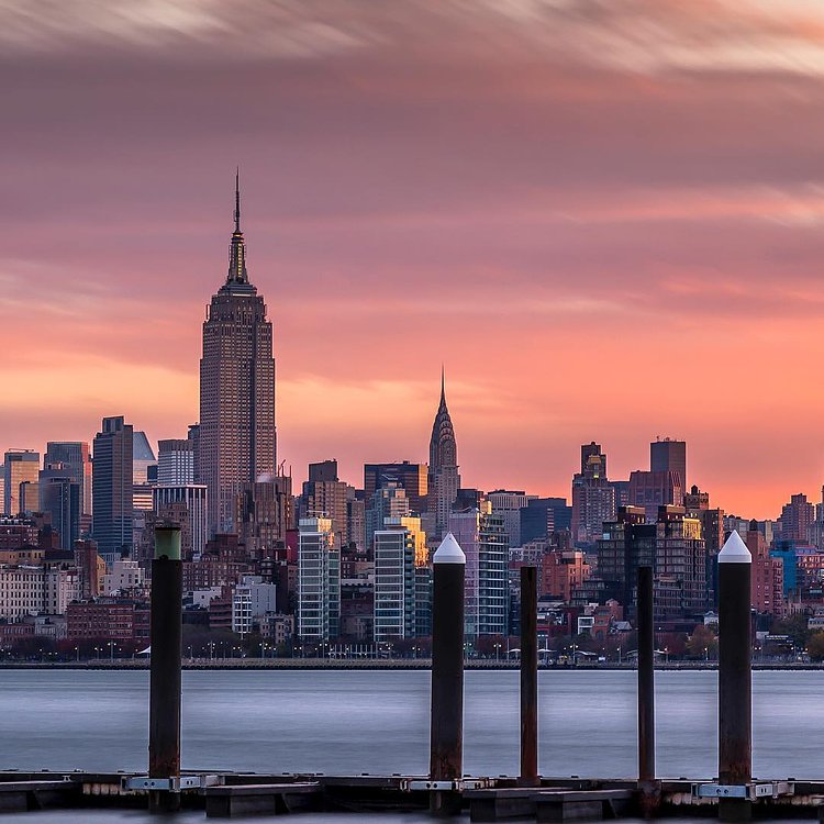 New York City during sunrise. I am so ready for the weekend!!!
***********************************
Check out: @durty_jerzey
***********************************
⚙Gear and Shot Information📸
🔸 Camera: Canon 6D
🔸 Lens: Canon 24-105mm F4
🔸 Aperture: F8
🔸 Exposure: 68s
🔸 ISO: 100
🔸 Filter: B&W ND 3.0
***********************************
#daltonimages #igs_world #rsa_streetview #nycprimeshot #ig_nycity #igpodium_mag #igpodium #igs_america #igbest_shotz #inspiring_photography_admired #ig_all_americas #TopNewYorkPhoto #loves_NYC #master_shots #what_i_saw_in_nyc #igersmood #manhattan #illgrammers #weekly_feature #newyorkcity #abc7ny #worldshotz #GlobalCapture #global_hotshotz #moodygrams  #main_vision #awesomepix #agameoftones #tlpicks #beautifuldestinations