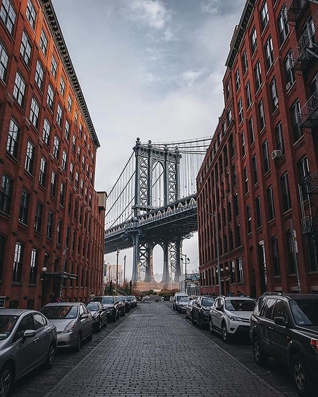 Manhattan Bridge, New York, New York. Photo via @ceos_downbeat #viewingnyc #newyorkcity #newyork #nyc #dumbo