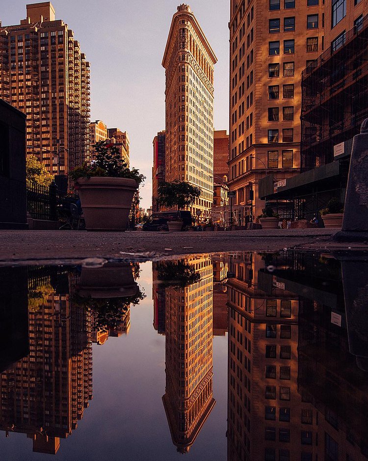 • Flatiron •

Who has fun plans this weekend? ❤️ Here's a photo of my favourite NYC building at sunset. Such a beautiful piece of architecture! 
@beautifuldestinations #beautifuldestinations 
@Canonuk 5D mk3 w/ 16-35mm f/4