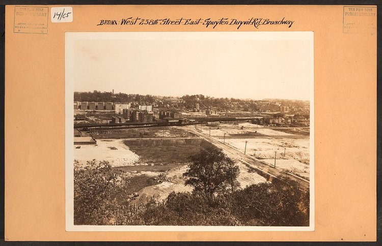 1924 image West 238th Street in Riverdale facing east towards Broadway were you can see the 1 subway line running through mostly empty lands to the west of Broadway. The photographer noted the landfills being prepped for “extensive real estate development”. A lot of this development which occurred throughout The Bronx was in fact due to the expansion of the subway system throughout our borough. Image Credit: Irma and Paul Milstein Division of United States History, Local History and Genealogy, The New York Public Library. “Bronx: 238th Street (West) – Spuyten Duyvil Road” The New York Public Library Digital Collections. 1926.