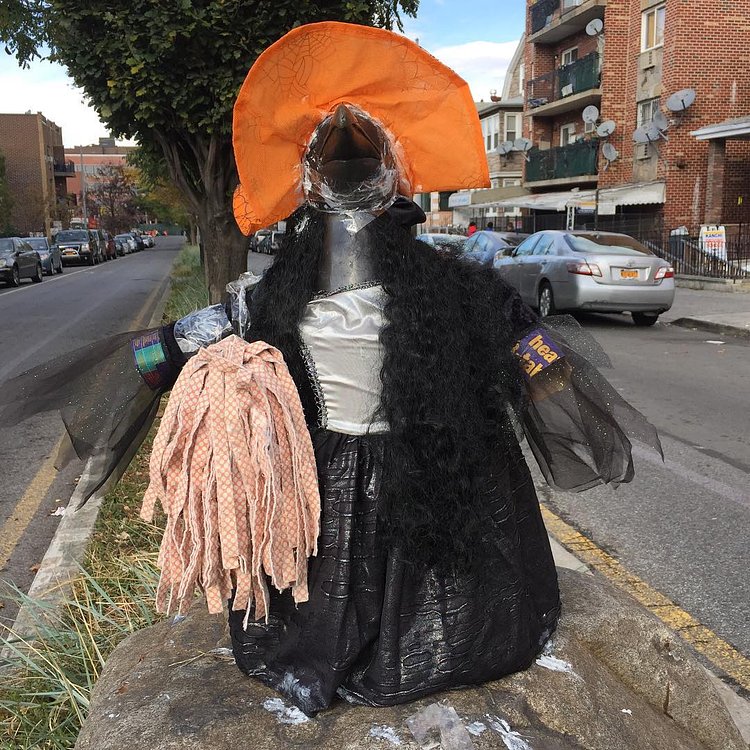 wink, the #jacksonheightspenguin #WinkThePenguin#JacksonHeights #11372 #Queens #NewYorkCity #newyorkers #NewYork #halloween #halloween2015 #halloween2015inJacksonHeights#October25#October2015 #