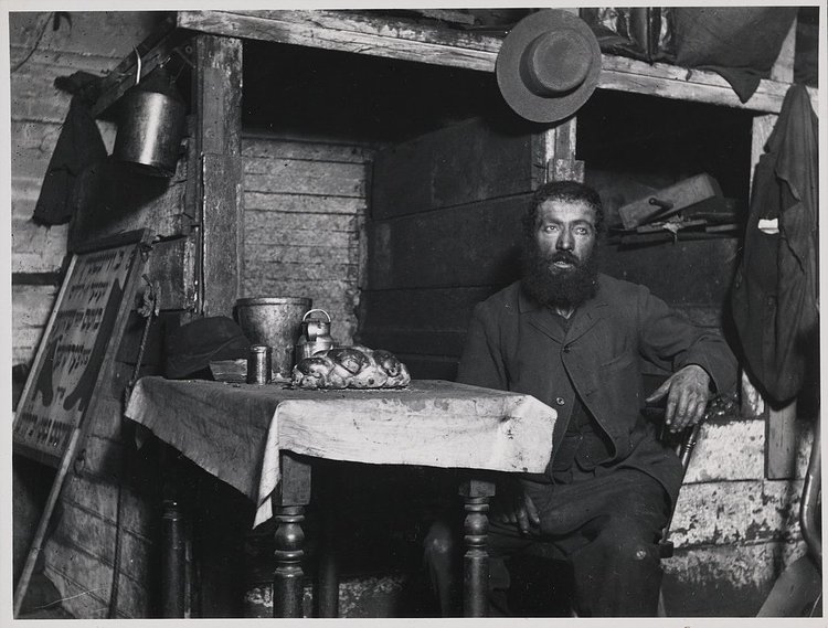 “Ready for Sabbath Eve in a Coal Celler” A Cobbler in Ludlow Street