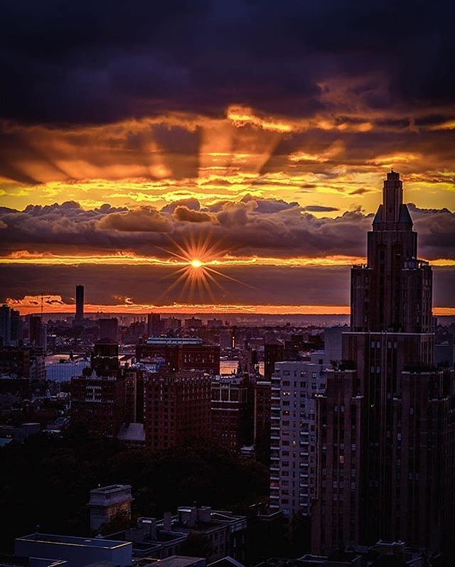 Photo via @grimace_586 
#viewingnyc