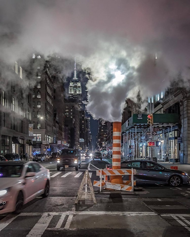 New York, New York. Photo via @ricp2206 #viewingnyc #nyc #newyork #newyorkcity #empirestatebuilding