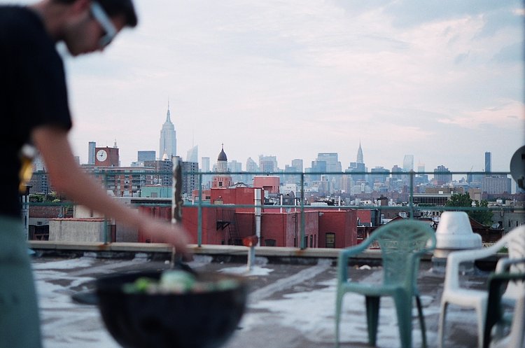 BBQ at The Awsome House | My rooftop's view over NYC's skyline.

Camera: Minolta SRT-102
Lens: MC Rokkor-PF 1.7 55mm
Film: Fujifilm Pro 400H

Listen: <a href="http://www.youtube.com/watch?v=6QaFK_GvO_s" rel="nofollow"><b>The Walkmen - Heaven</b></a>