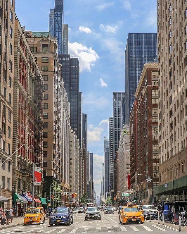 6th Avenue, Midtown, Manhattan