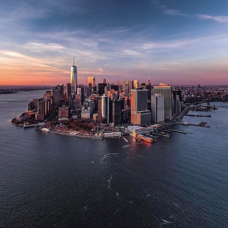 New York, New York. Photo via @beholdingeye #viewingnyc
