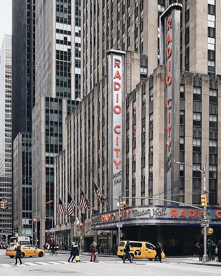 Radio City Music Hall, Midtown, Manhattan. Photo via @melliekr #viewingnyc #nyc #newyork #newyorkcity