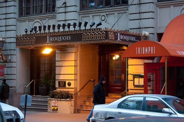 Iroquois Hotel: Just down the street from the Algonquin Hotel on West 44th Street, the Iroquois New York Hotel opened in 1900. Although it does not have the same reputation for being an artistic and literary mecca as the Algonquin, it has had its share of celebrity visits. James Dean lived there for a time in the 1950s, and Jonny Depp was said to have stayed there at one point. Today its owners advertise the hotel as a “luxurious” midtown refuge.