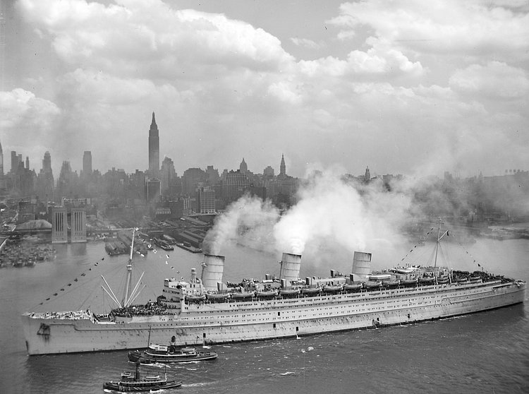 RMS Queen Mary 20 Jun 1945