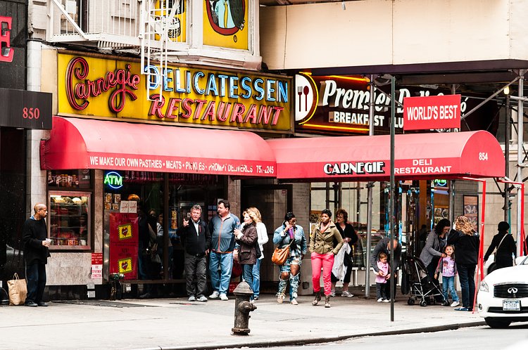 Carnegie Deli | Go forth, be blissfully destroyed by food and get talking to absolute strangers