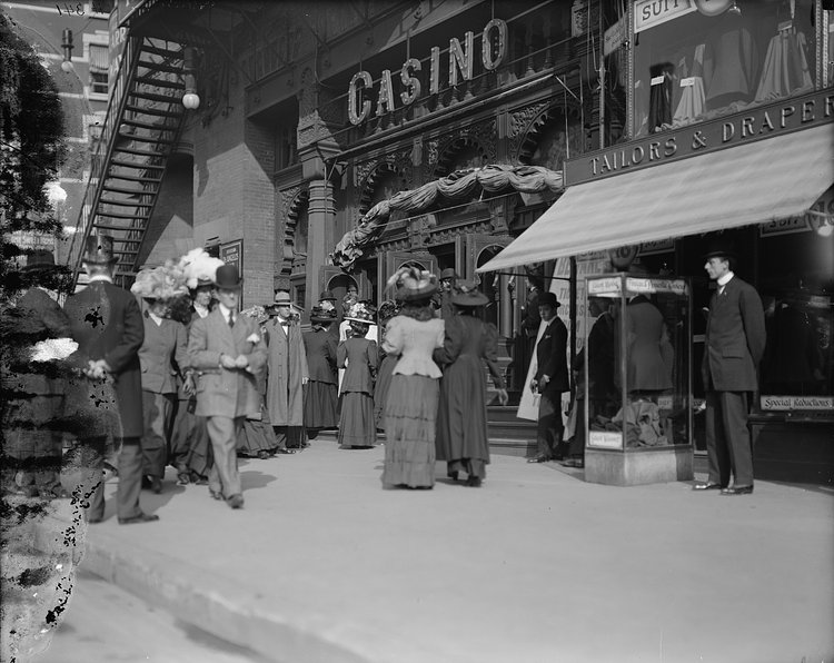 A Busy New York City Street Scene At The Casino Theatre – 1907
