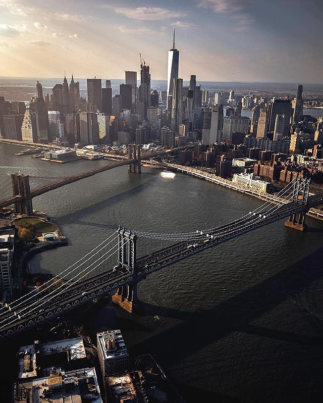 New York, New York. Photo via @beholdingeye #viewingnyc #newyork #newyorkcity #nyc  #brooklynbridge #manhattanbridge #eastriver