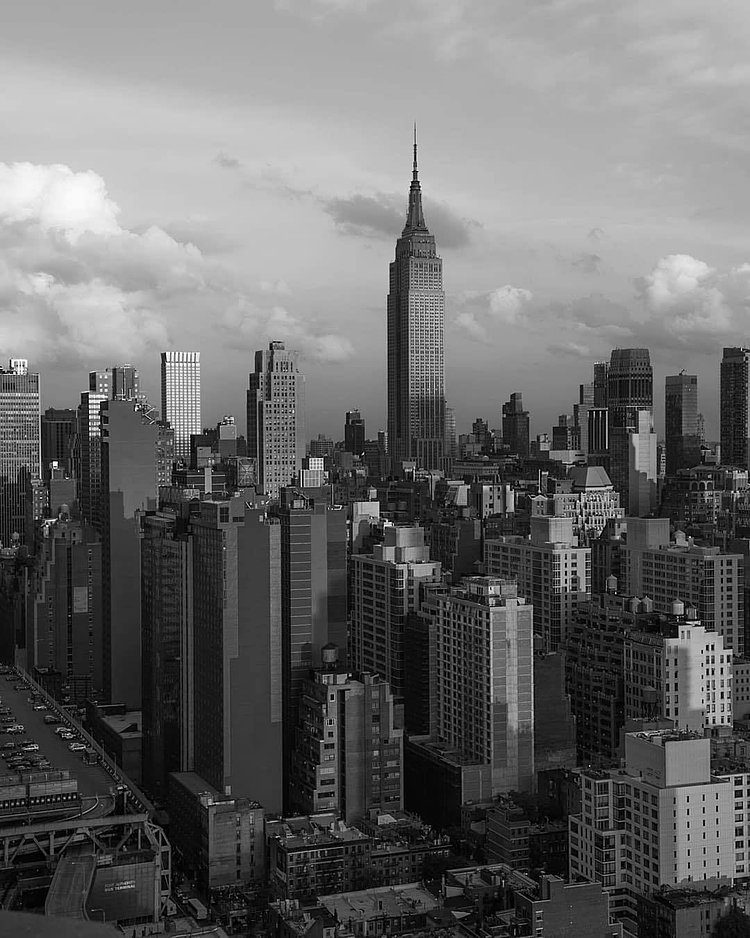 New York, New York. Photo via @m_bautista330 #viewingnyc #nyc #newyork #newyorkcity #empirestatebuilding
