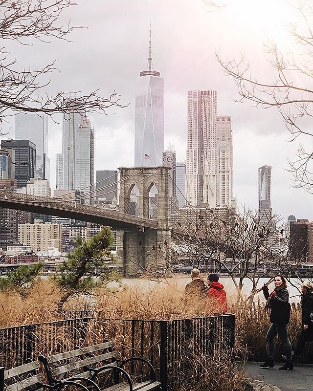 Brooklyn Bridge, New York, New York. Photo via @melliekr #viewingnyc #newyork #newyorkcity  #nyc #brooklynbridge #brooklyn