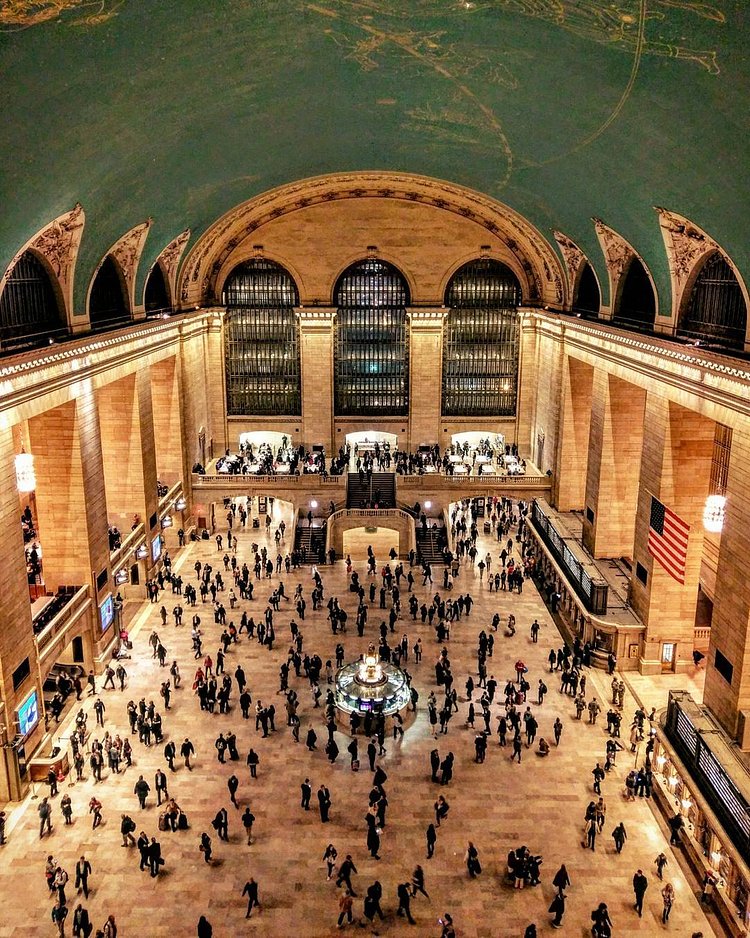 #GrandCentralTerminal remains one of my all-time, favorite, #NYC #structures. ❤ I'll never get tired of passing through it, every day. But, this evening, I got a special treat...a private tour, granting access to some awesome, rarely-enjoyed angles and #views. Loved it! Thanks, bud! (You know who you are.) Hope you all like the shot as much as I liked taking it, and that you have a great #evening! 😁
.
.
.
#GrandCentral #GrandCentralNYC #GrandCentralStation #NewYork #NewYorkCity #NewYorkNY #Midtown #MidtownNYC #Manhattan #ILoveNY #ILoveNYC #ILoveNewYork #ILoveNewYorkCity #Aerial #AerialPhotography #What_I_Saw_In_NYC #NYCToBeacon #BeaconTransplant