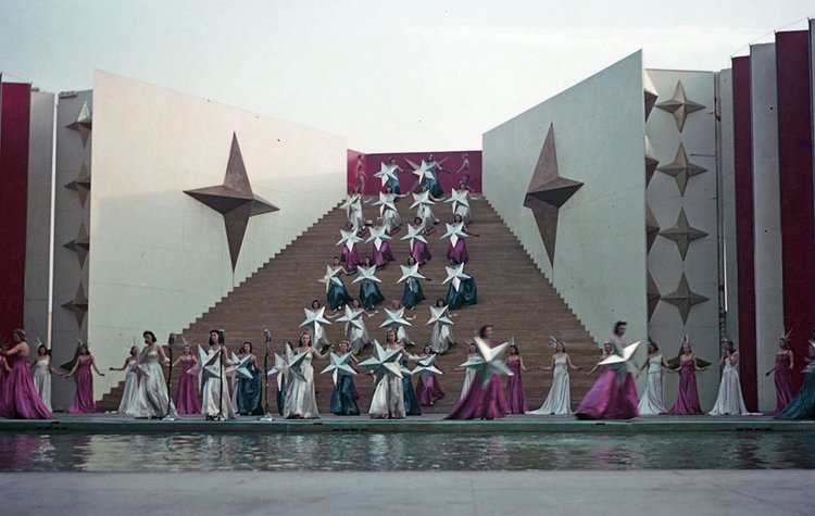 Part of the Aquacade Floor Show at the 1939 New York World's Fair.