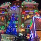 Walking NYC's Best Neighborhood for Christmas Decorations : Dyker Heights, Brooklyn (December 2019)