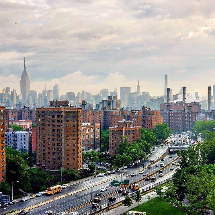 New York, New York. Photo via @qwqw7575 #viewingnyc #newyork #newyorkcity #nyc