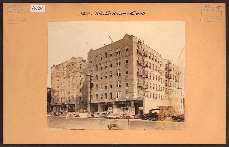Apartment buildings under construction along Allerton Avenue and White Plains road (you can see a sliver of the 2 line to the left of the image) in 1930. Image Credit: Irma and Paul Milstein Division of United States History, Local History and Genealogy, The New York Public Library. “Bronx: Allerton Avenue – White Plains Road” The New York Public Library Digital Collections.