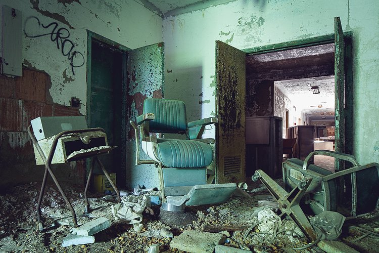 Lowers floors were boarded up, which always allows for the eeriest light.