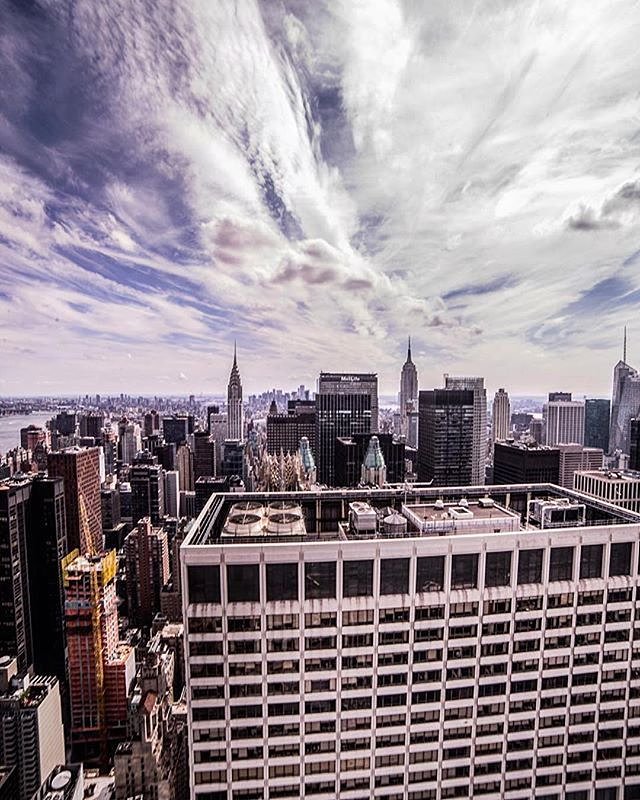 New York, New York. Photo via @brooklynveezy #viewingnyc #newyorkcity #newyork
