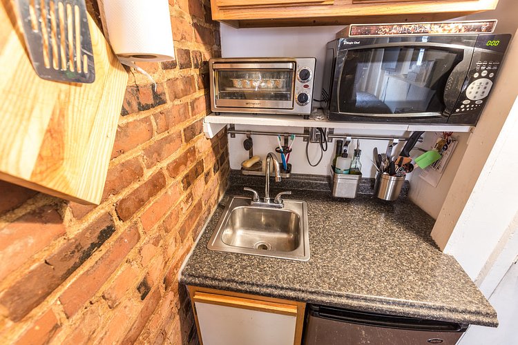 How One New Yorker Lives Comfortably In 90 Square Feet