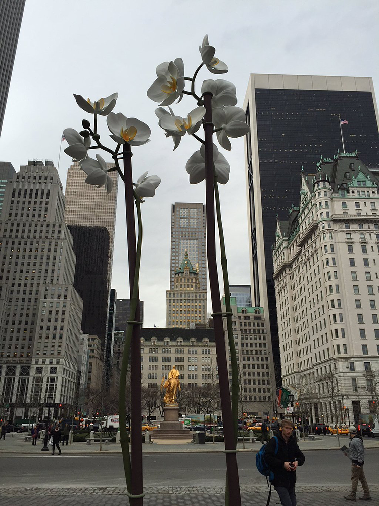 Two Orchids - Isa Genzken