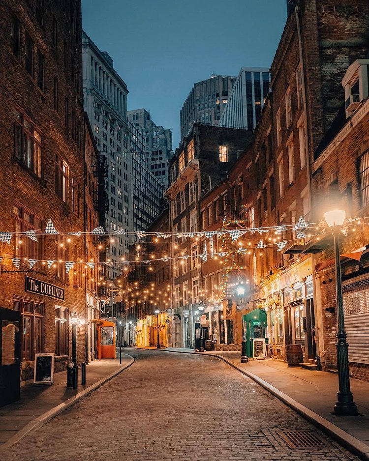 Stone Street, New York, New York. Photo via @joethommas #viewingnyc #nyc #newyork #newyorkcity