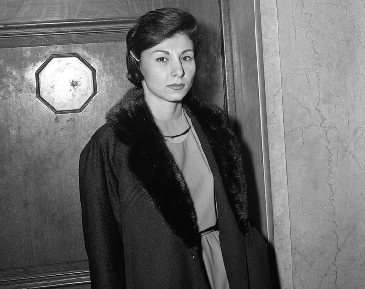 Mob Moll, 1961: The secrets this mobster girlfriend must know! As the significant other of a member of the Mafia, Palma Vitale was a pro at putting on a poker face. Here, the mob moll shows no emotion in court after her perjury case was postponed in 1961.