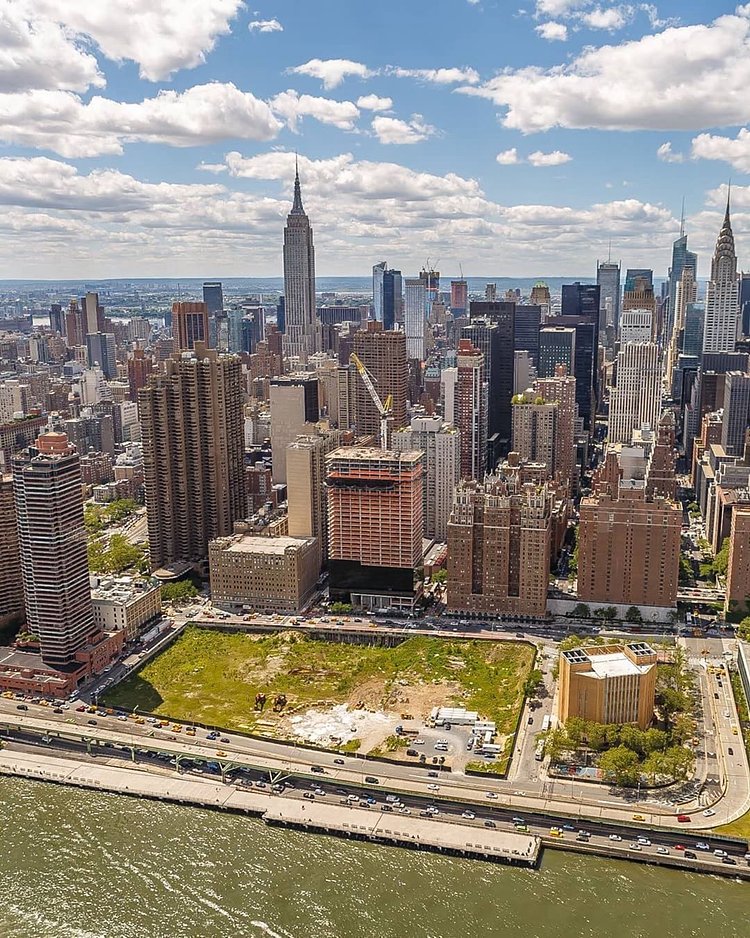 New York, New York. Photo via @killahwave #viewingnyc #nyc #newyork #newyorkcity