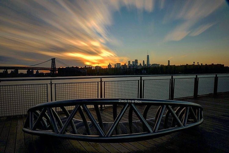 Photo via @zackinabox_ 
#viewingnyc