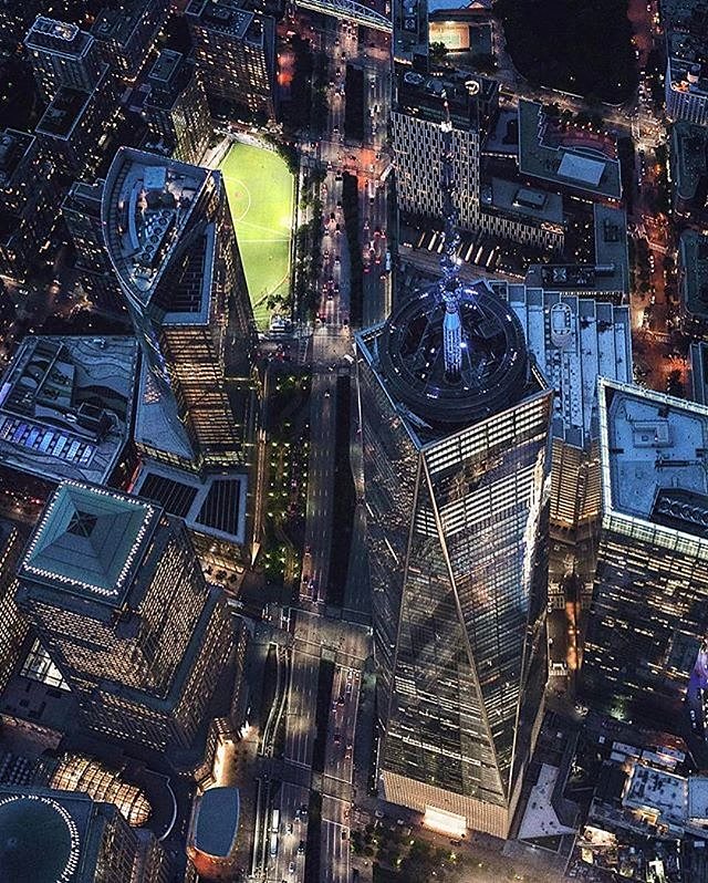 Photo via @beholdingeye 
#viewingnyc