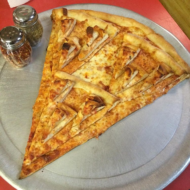 To vinfinity and beyond! Pizza on Pizza on Pizza on Pizza...... #vinnies #pizza #haveigonetoofar #never #imnotsorry #minivinnie #containssomecarbs #onegoddamngiantslice