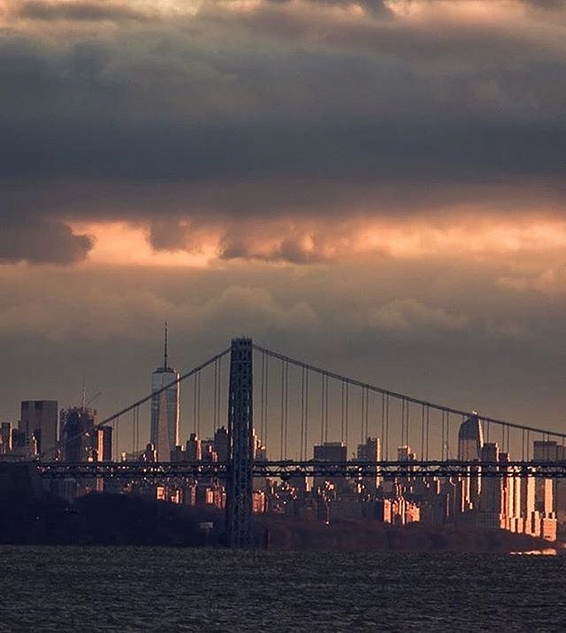 Photo via @afieldsnyc 
#viewingnyc